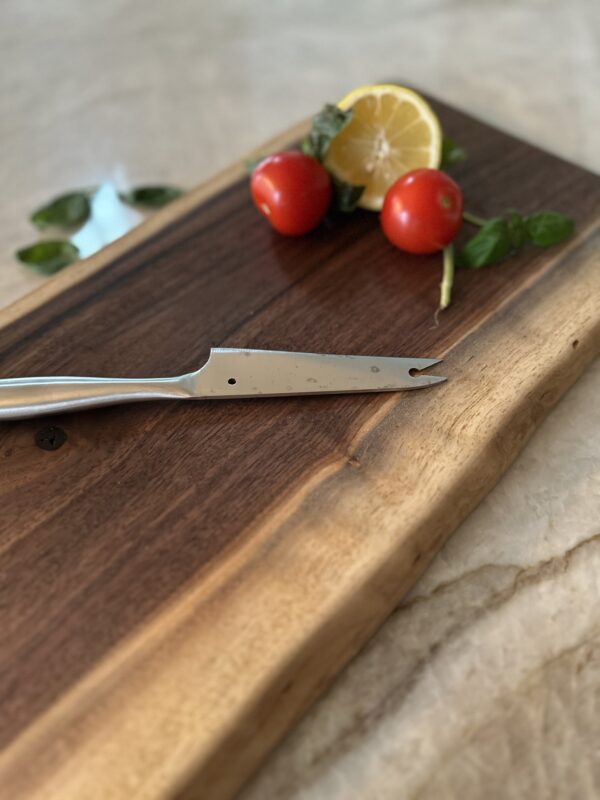 Walnut Board with handle #1 - Image 8